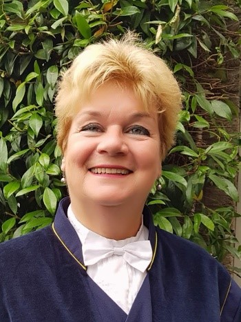 Foto van trouwambtenaar Margreet Dekker, klik voor een vergroting Margreet Dekker